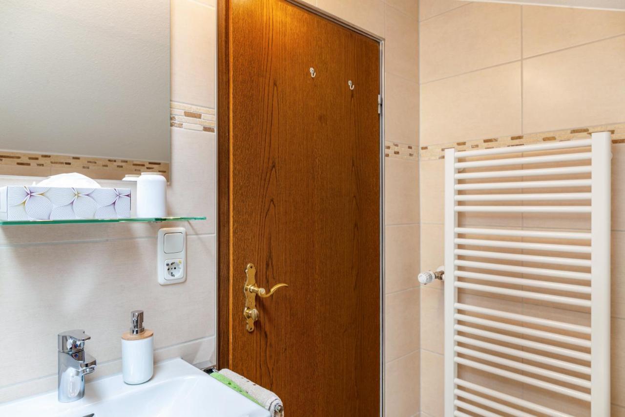 Aurikel Apartment Гармиш-Партенкирхен Екстериор снимка