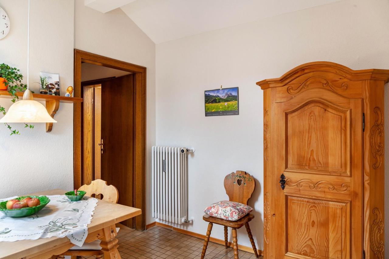 Aurikel Apartment Гармиш-Партенкирхен Екстериор снимка